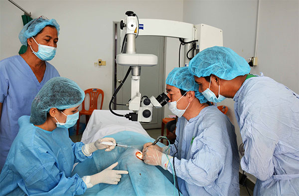 Nghĩa tình bên dòng Tôn-lê Sáp …
