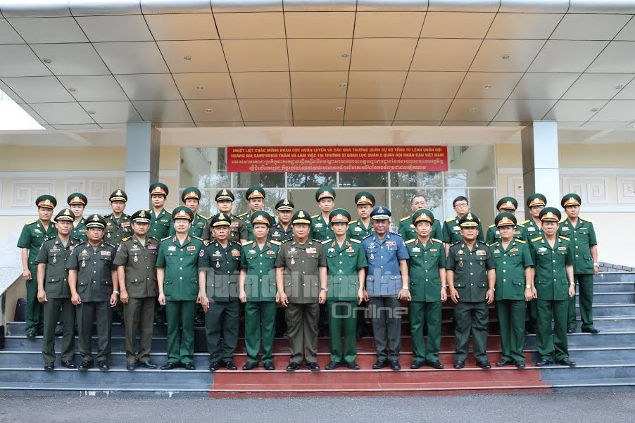 Tăng cường vun đắp tình đoàn kết, hữu nghị giữa quân đội và nhân dân hai nước Việt Nam-Campuchia.
