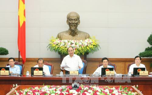 Kiểm soát tốt lạm phát, đẩy mạnh tăng trưởng để hoàn thành nhiệm vụ năm 2016 