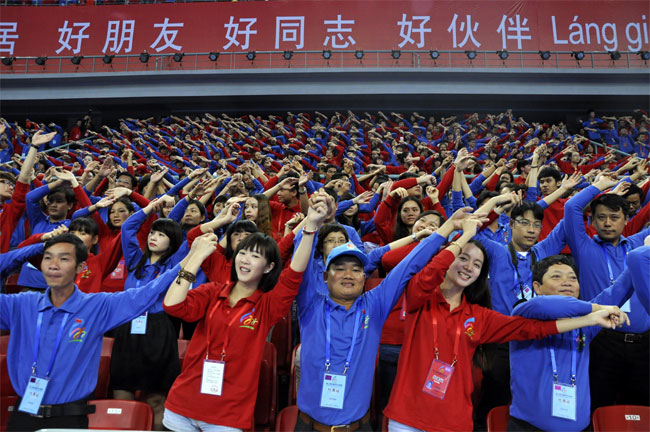 Chung tay vun đắp tình hữu nghị