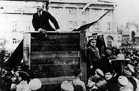 Cách mạng Tháng Mười Nga: Cách mạng Tháng Mười Nga đã làm thay đổi cả thế giới và để lại những di sản lớn lao cho lịch sử nhân loại. Hãy cùng ngắm nhìn những hình ảnh đặc sắc của cách mạng này, chúng ta sẽ hiểu rõ hơn về những giá trị vĩ đại của Lenin và những nỗ lực của các nhà cách mạng Nga đưa đất nước của họ trên con đường độc lập, dân chủ và xã hội chủ nghĩa.