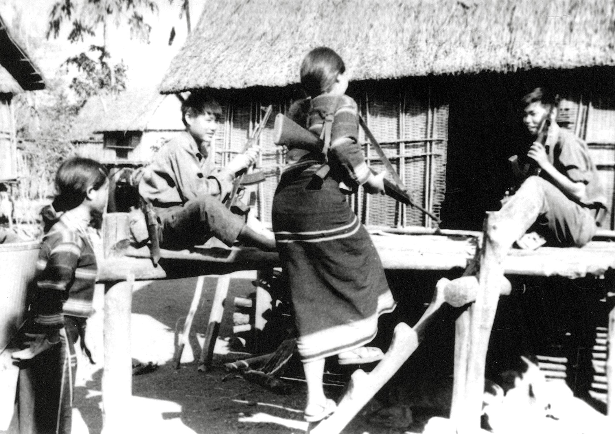  16 ngày đêm trên “chốt thép”
