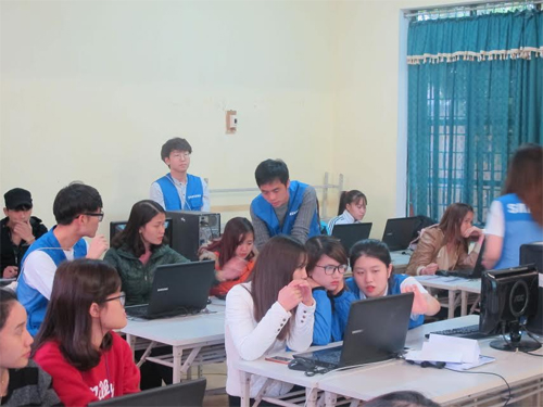 Những “bông hoa” tình nguyện Hàn Quốc