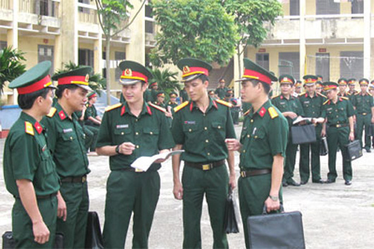 Đổi mới, nâng cao chất lượng giáo dục và đào tạo cán bộ cấp chiến lược, chiến dịch
