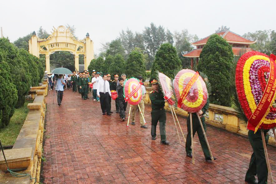 Huyện Tĩnh Gia (Thanh Hóa): Di chuyển, tiếp nhận và an táng 3 hài cốt liệt sĩ

