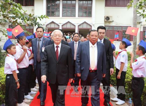 Tổng Bí thư Nguyễn Phú Trọng thăm và nói chuyện với cán bộ, giảng viên, sinh viên Trường Đại học Quốc gia Lào