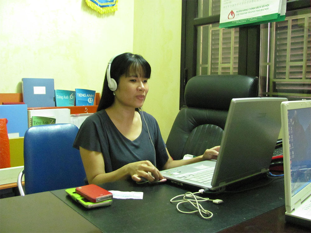 Người phụ nữ khiếm thị mang “ánh sáng” dâng đời
