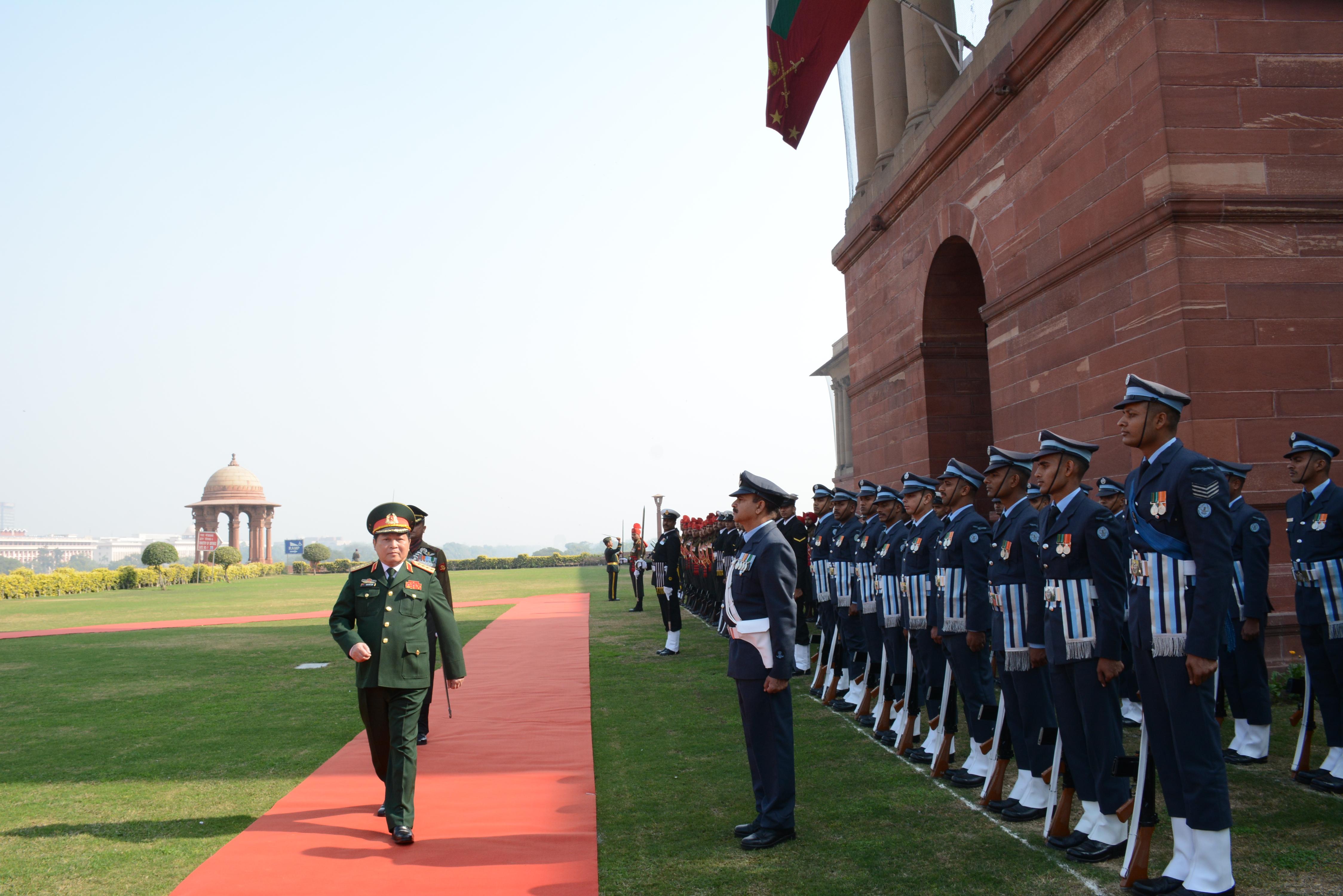 Đoàn đại biểu quân sự cấp cao Việt Nam thăm hữu nghị chính thức Cộng hòa Ấn Độ