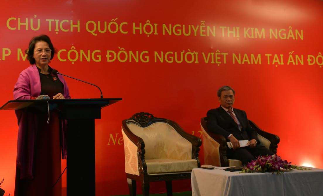 Chủ tịch Quốc hội tới Niu Đê-li, bắt đầu chuyến thăm chính thức Ấn Độ