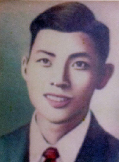 Tìm người thân và đồng đội