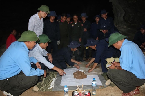 Đội quy tập 589, Bộ CHQS tỉnh Quảng Bình phát hiện, cất bốc phần mộ liệt sĩ tại Lào

