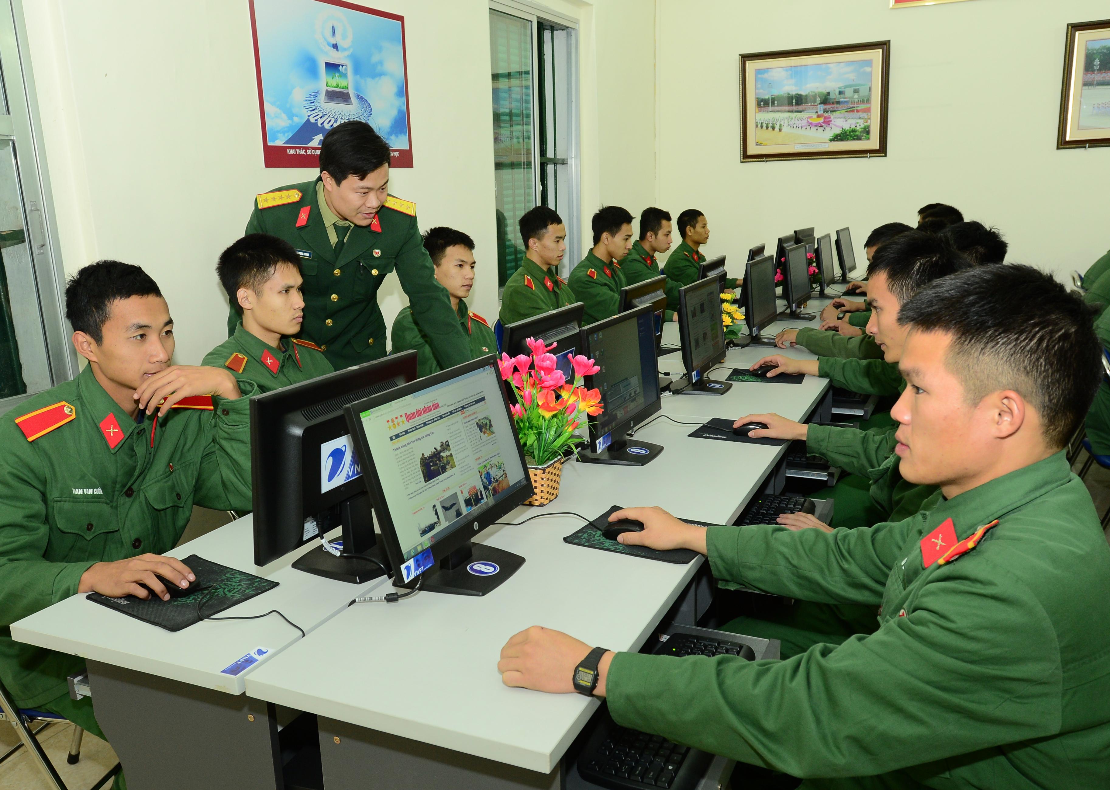 Tăng cường sự lãnh đạo “Tuyệt đối, trực tiếp về mọi mặt” của Đảng đối với quân đội trong quá trình đổi mới quân sự, quốc phòng