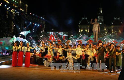 Kỷ niệm 70 năm Ngày Toàn quốc kháng chiến: Chương trình biểu diễn nghệ thuật “Lời Bác vang mãi khúc quân hành” 