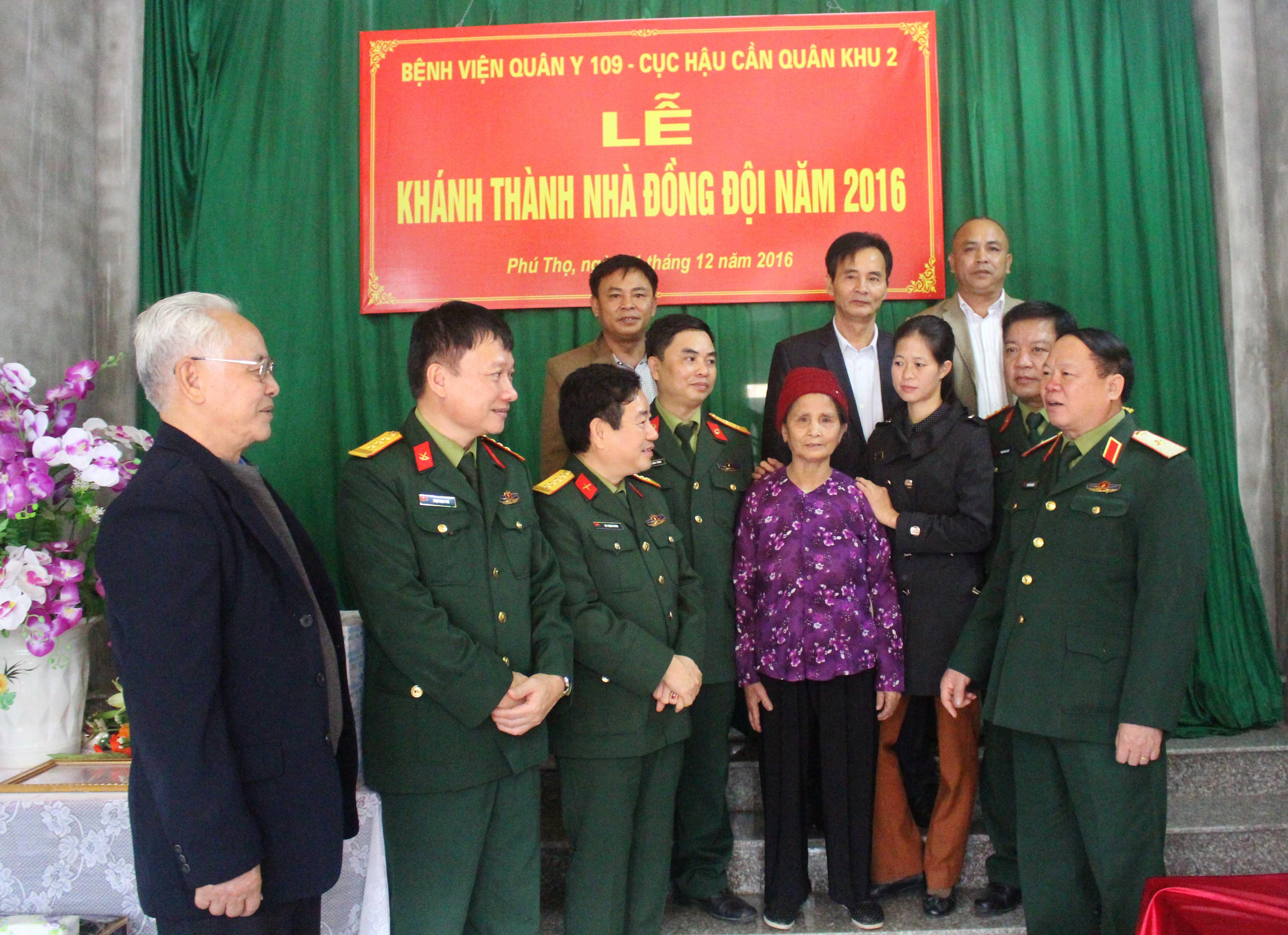 Ngôi nhà ấm tình đồng đội