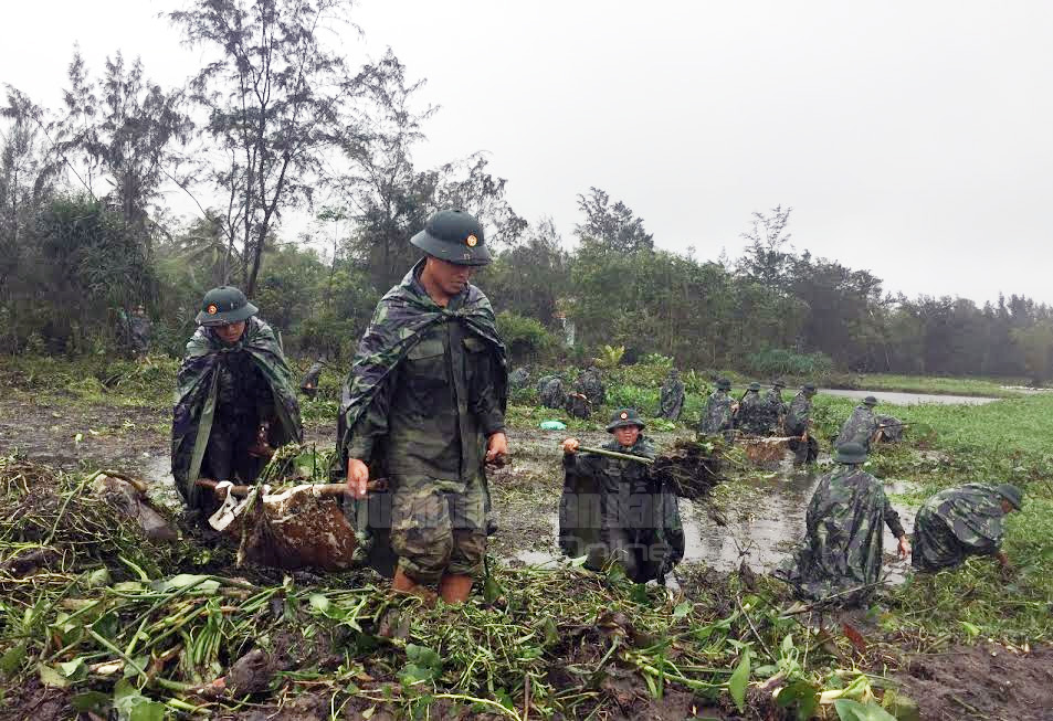 Những người lính Sư đoàn 315 trên 