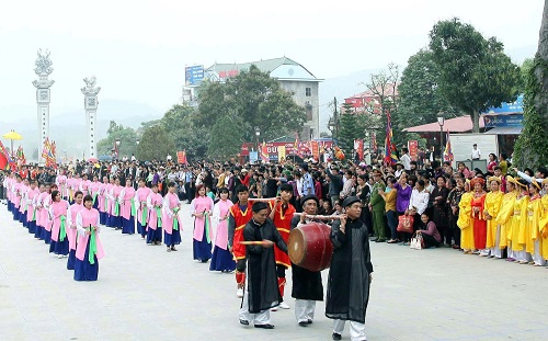 Phát huy giá trị di sản để phục vụ phát triển du lịch
