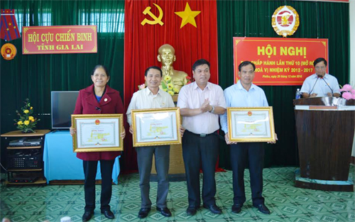 Hội CCB tỉnh Gia Lai hiến 10.070m2 đất làm đường giao thông nông thôn mới
