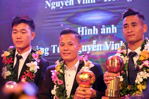Phạm Thành Lương lần thứ tư giành Quả bóng vàng Việt Nam
