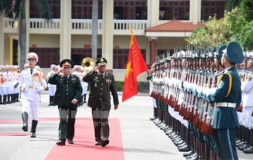Bộ trưởng Bộ Quốc phòng Cam-pu-chia thăm hữu nghị chính thức Việt Nam