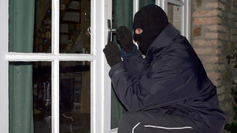 THẬN TRỌNG VỚI “THÁNG CỦ MẬT”
