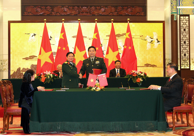 Việt Nam – Trung Quốc ký kết 15 thỏa thuận hợp tác quan trọng