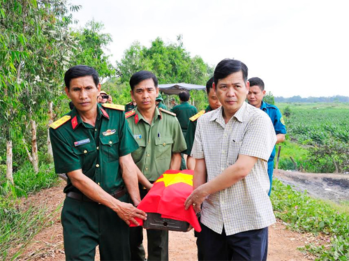  TP Hồ Chí Minh tổ chức lễ truy điệu, an táng hài cốt liệt sĩ