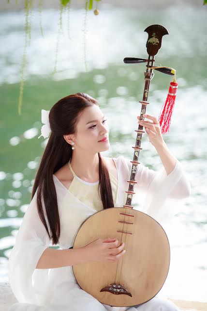 Phạm Phương Thảo kể về chuyện tình bằng MV ca nhạc
