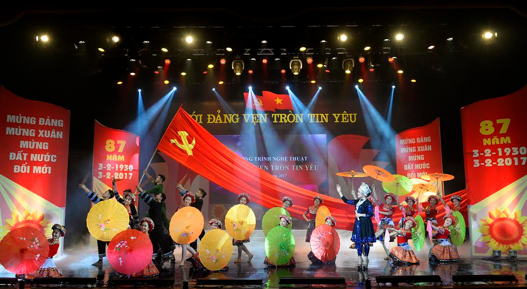 Son sắt lý tưởng, niềm tin với Đảng
