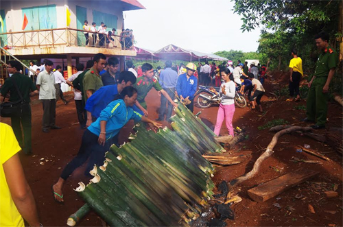 Ấm tình “Xuân biên giới” vùng dân tộc thiểu số