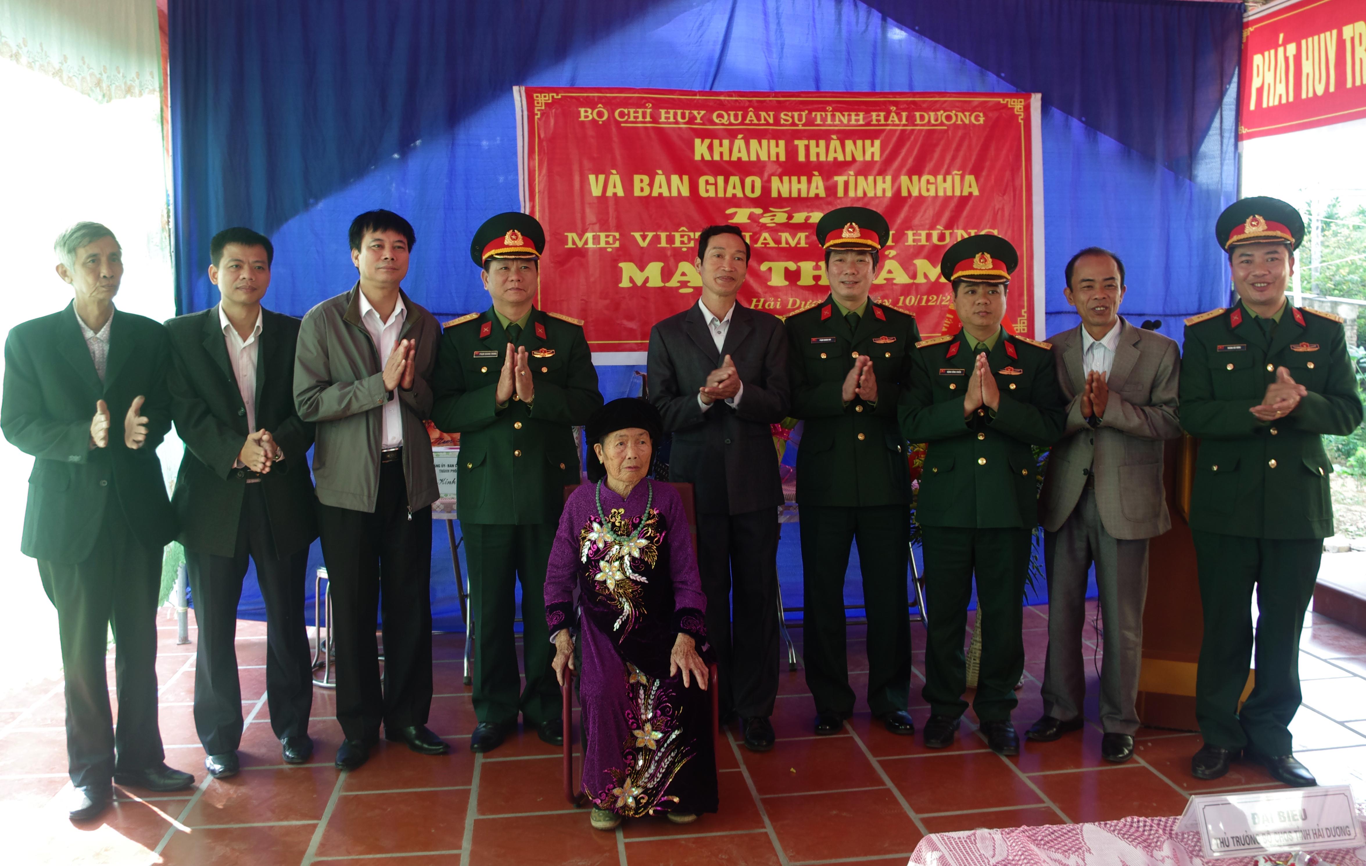 Căn nhà ấm áp nghĩa tình