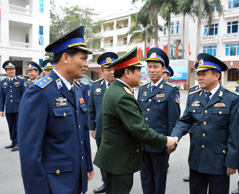 Đại tướng Ngô Xuân Lịch kiểm tra và chúc Tết Bộ tư lệnh Cảnh sát biển và Tiểu đoàn 103, Bộ tư lệnh Thủ đô Hà Nội