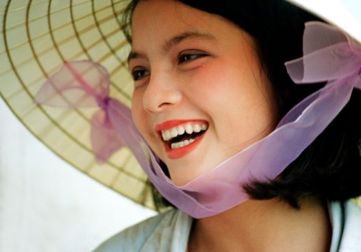 NÉT ĐẸP NỤ CƯỜI VIỆT