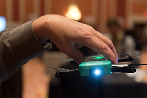 Mỹ phát triển UAV “tấn công liều chết” trang bị trên tên lửa
