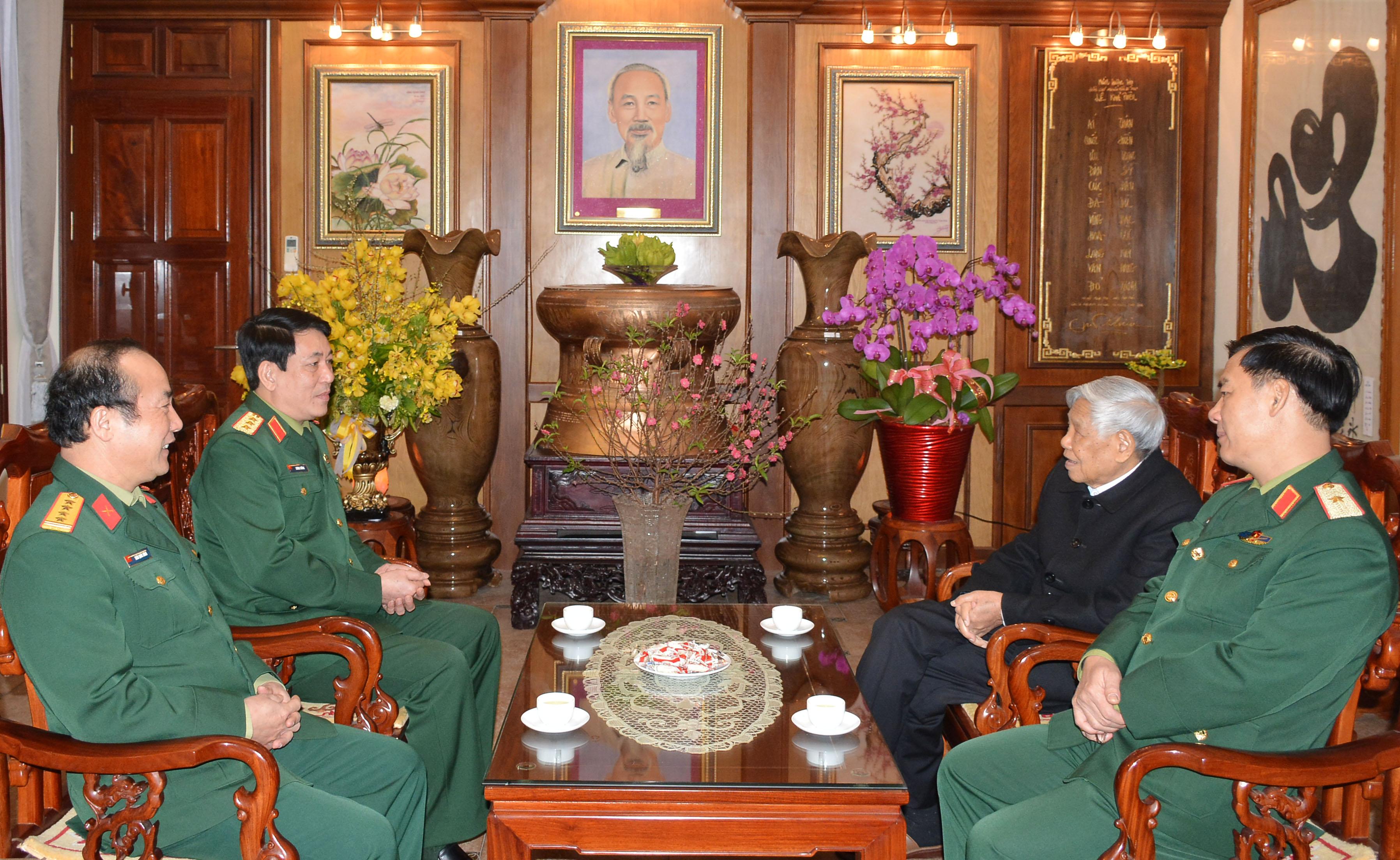  Chủ nhiệm Tổng cục Chính trị thăm, chúc Tết nguyên Tổng Bí thư Lê Khả Phiêu