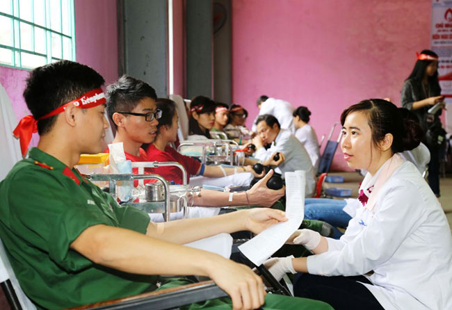 Tuổi trẻ Học viện Hậu cần chung tay vì cộng đồng