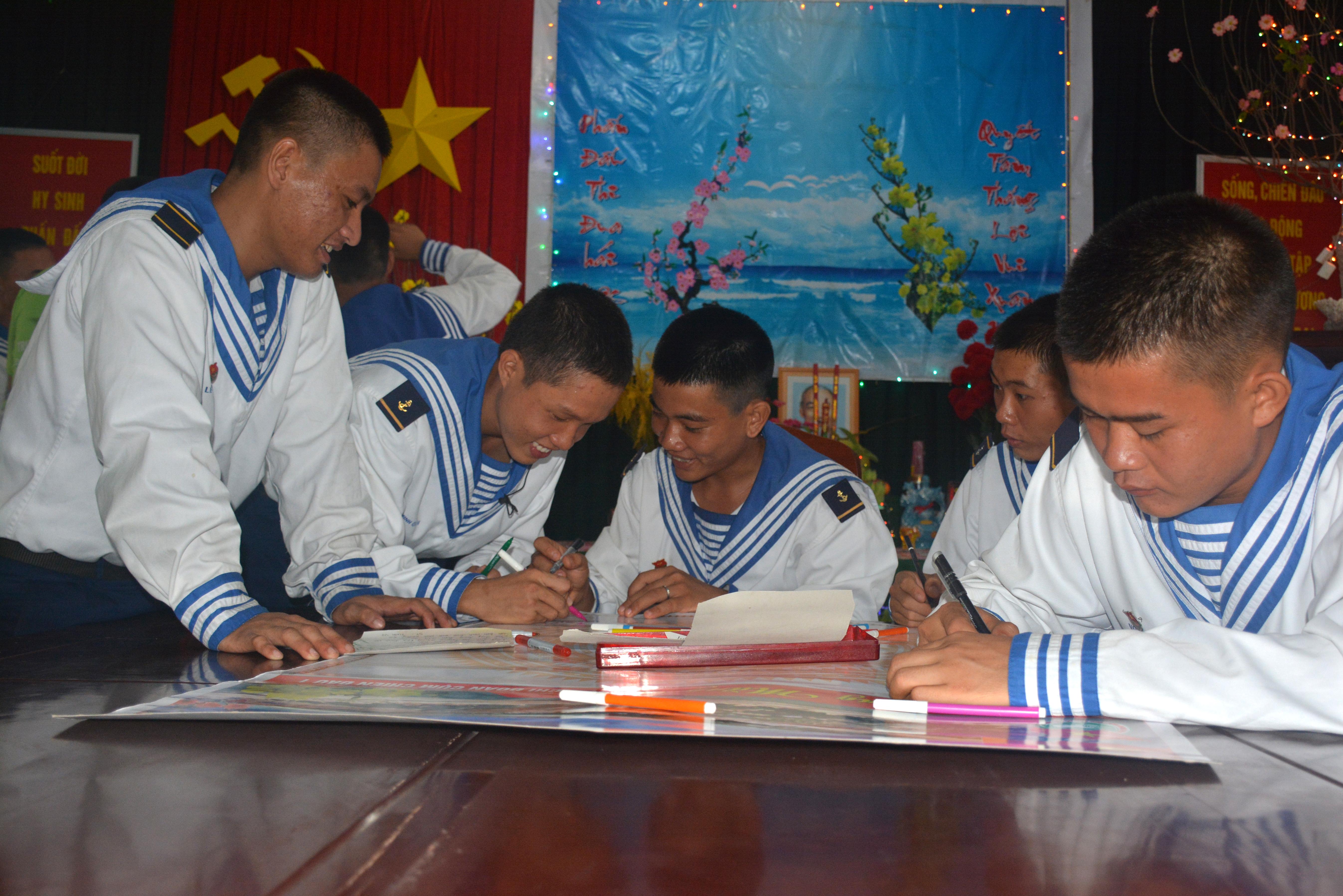 Vì một Xuân mới vui tươi, đầm ấm
