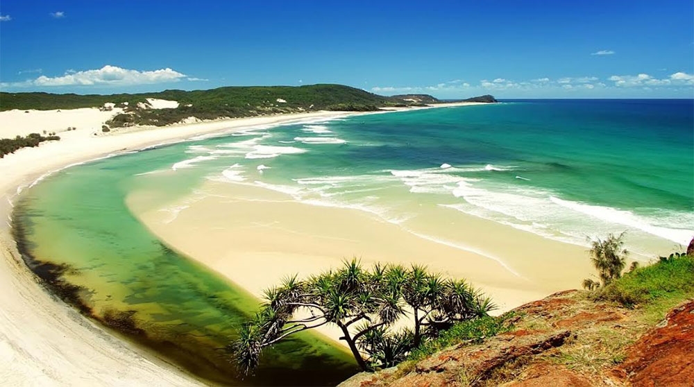 Phú Quốc sở hữu những bãi biển đẹp nhất và hải sản ngon nhất Việt Nam.