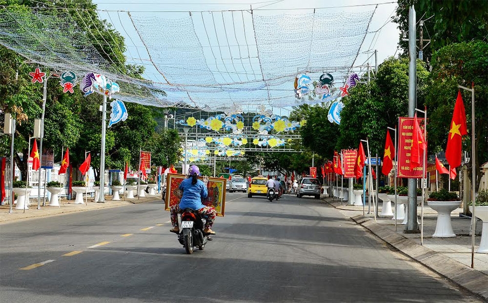 Người dân Phú Quốc chuẩn bị đón Tết.