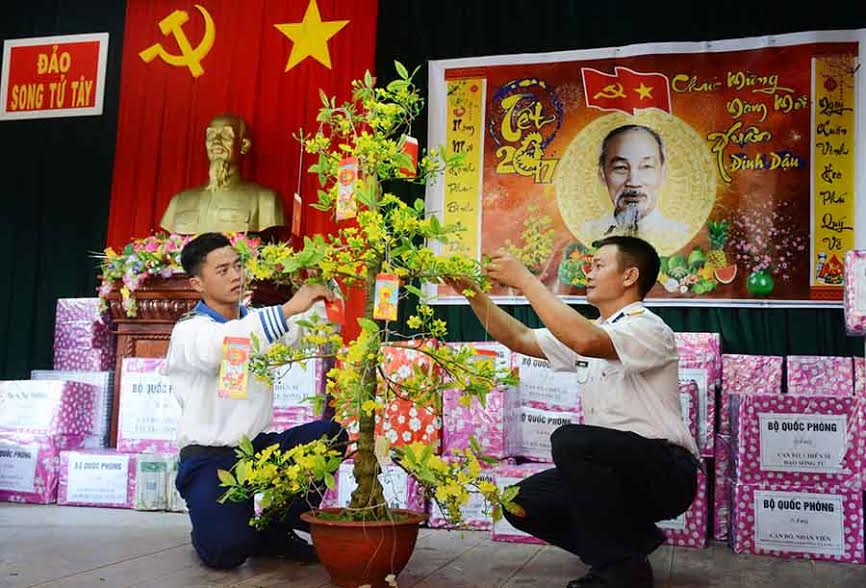 Trường Sa chiều cuối năm
