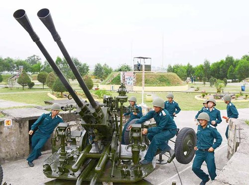 Bài 1: Sức hấp dẫn và niềm tin
