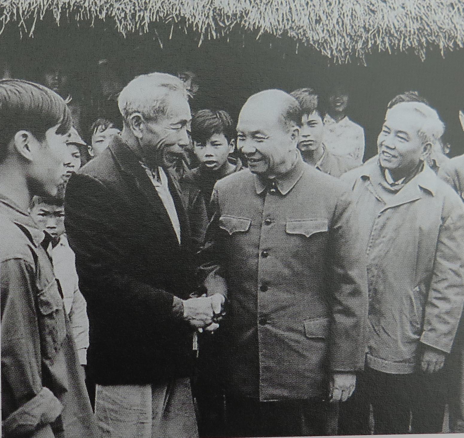  Nhà cách mạng trong lòng dân