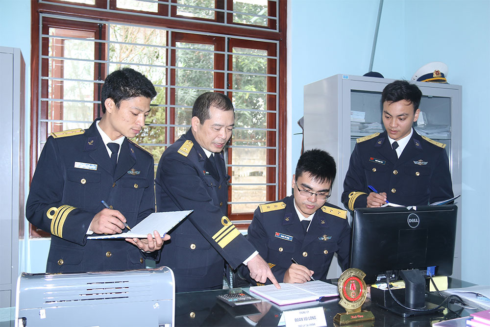 Hiểu thực tế để làm chuyên môn tốt
