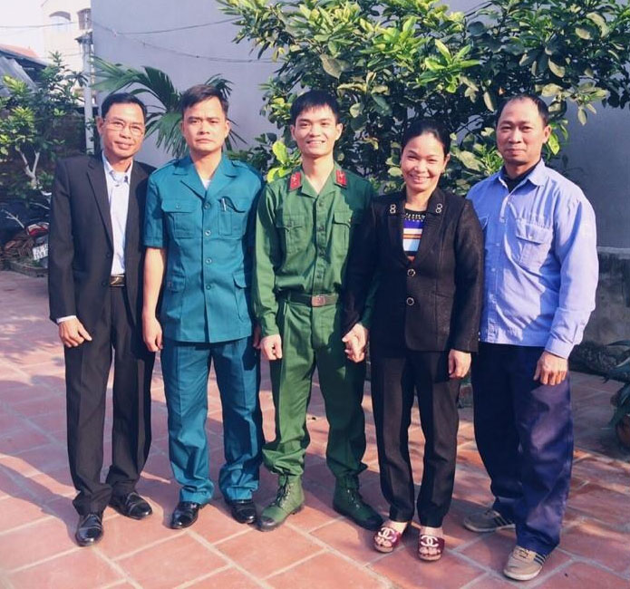 Niềm vui của chàng trai tình nguyện nhập ngũ
