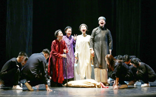 NSƯT Trần Lực: Làm mới kịch cũ