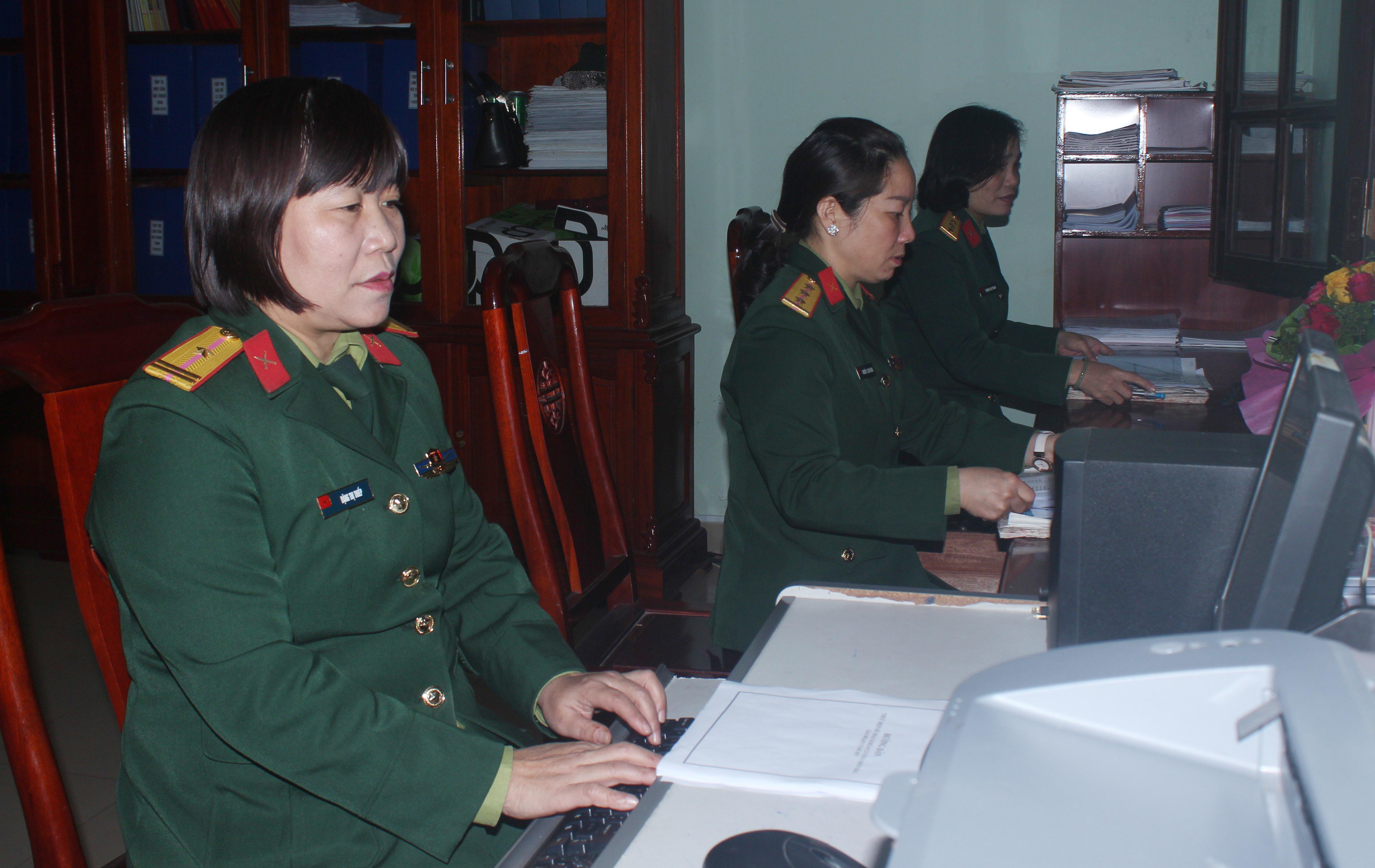 Nữ hội viên “hai giỏi”