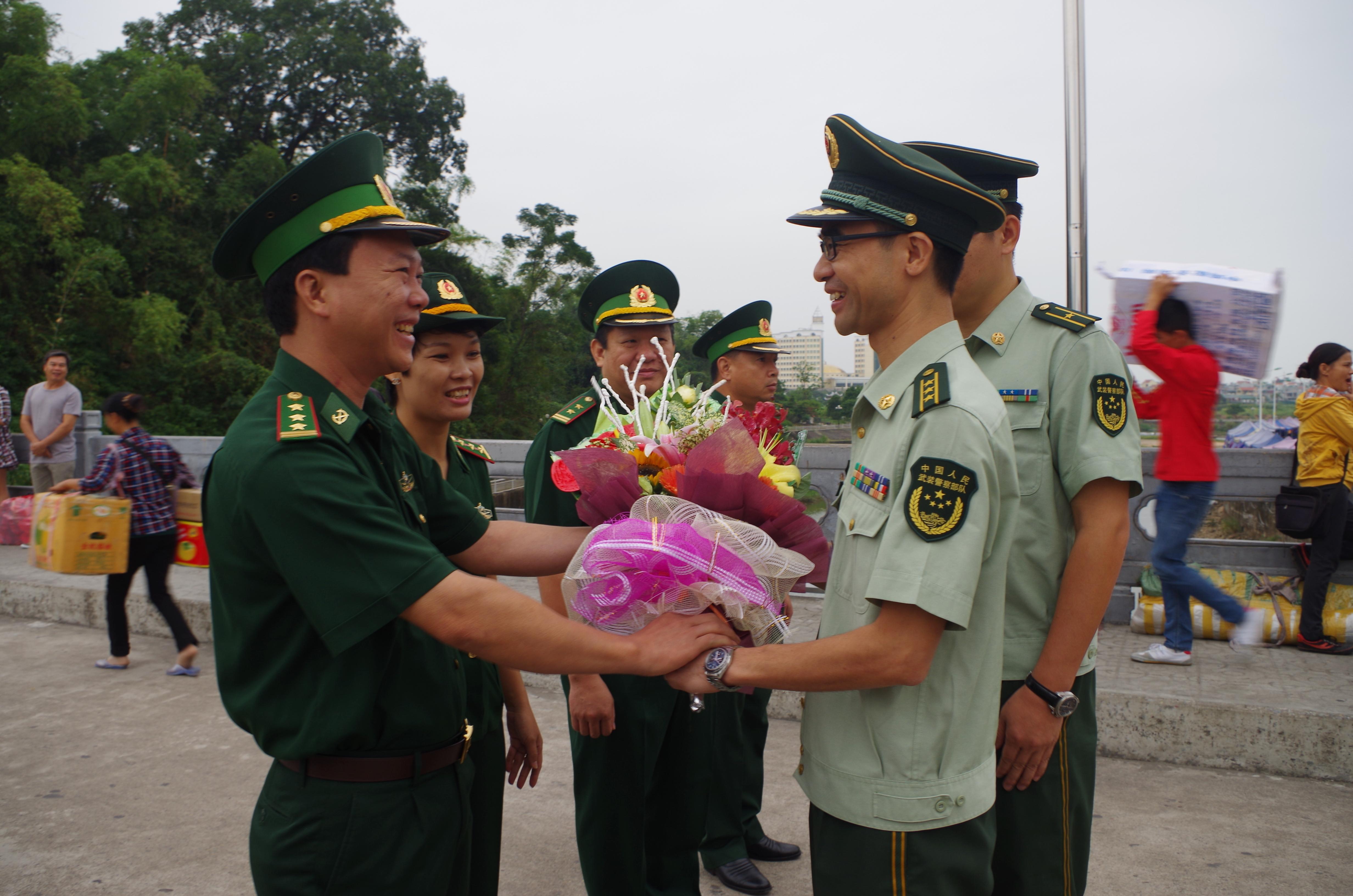 Cửa ngõ giao thương sôi động, yên bình
