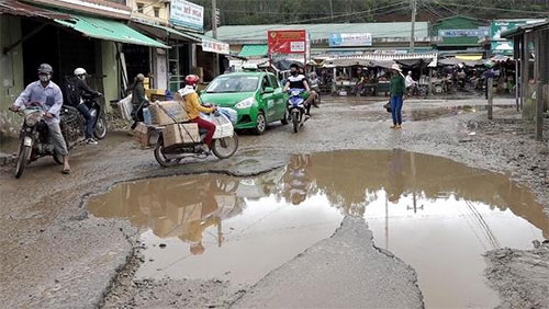 Thông tin từ đường dây nóng
