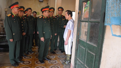 Thượng tướng Lê Chiêm thăm, làm việc với Trại tạm giam T771 và Ban Cơ yếu Chính phủ