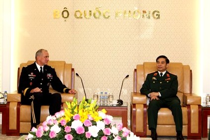 Tư lệnh Lục quân Thái Bình Dương Hoa Kỳ thăm Việt Nam
