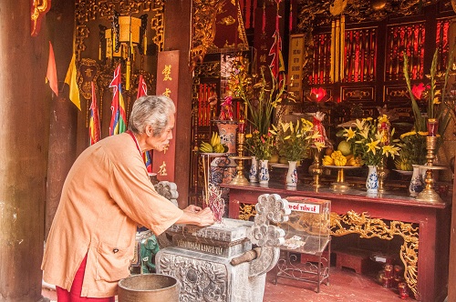 Tâm huyết người thủ từ